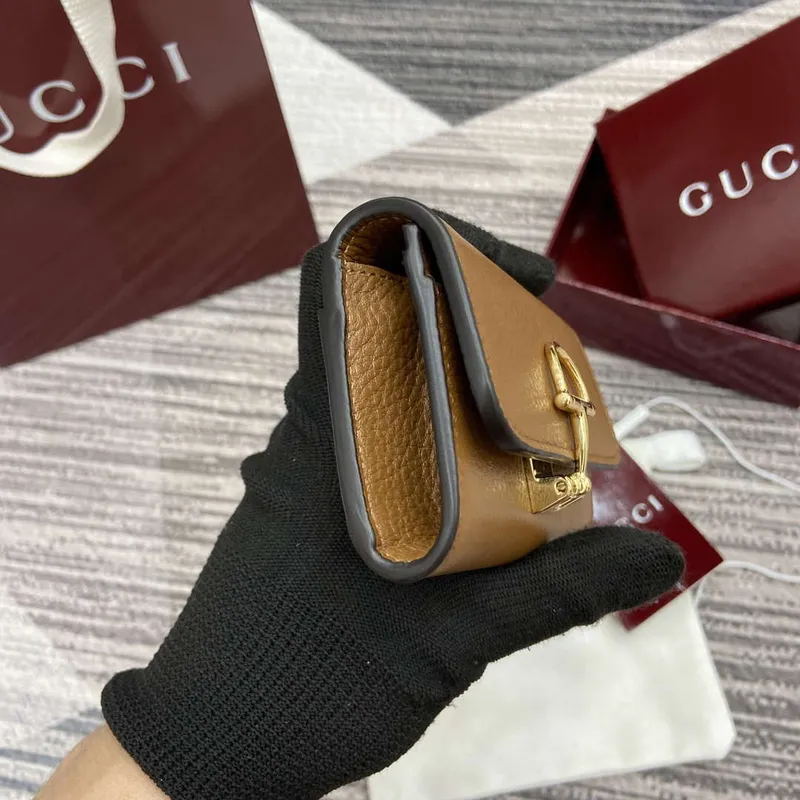 Gucci 828148 Gucci Softbit Card Case Brown