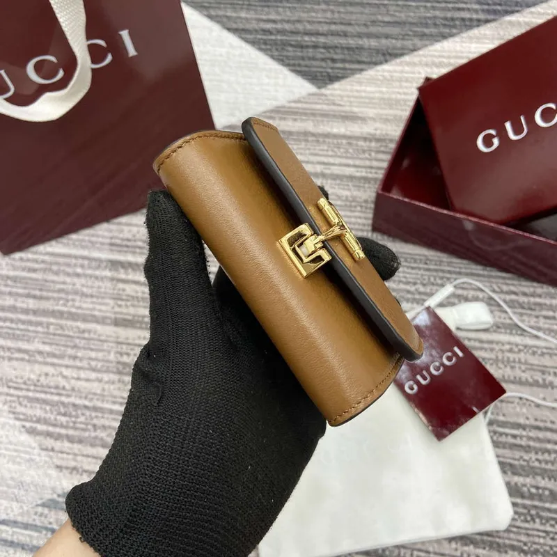 Gucci 828148 Gucci Softbit Card Case Brown