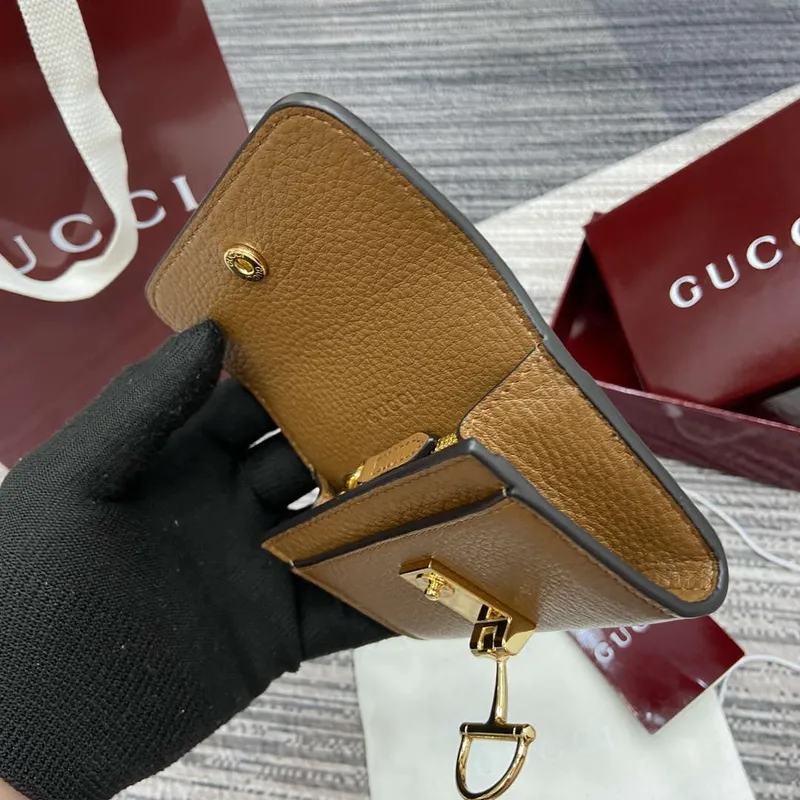 Gucci 828148 Gucci Softbit Card Case Brown
