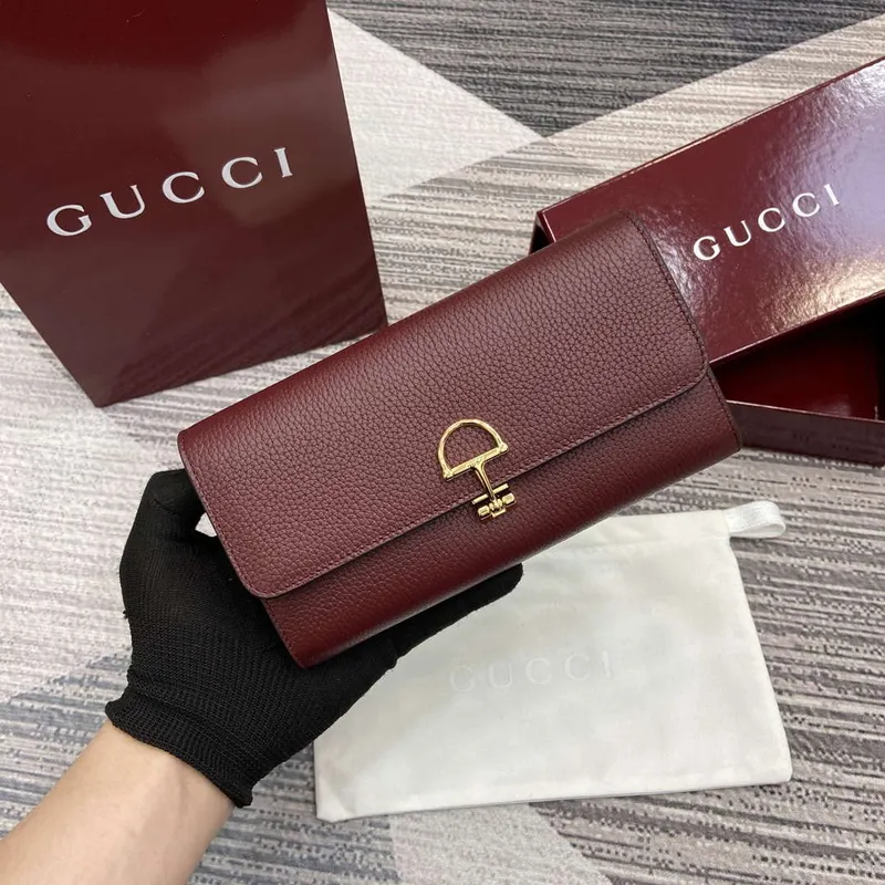 Gucci 828147 Gucci Softbit Continental Wallet Ancora red