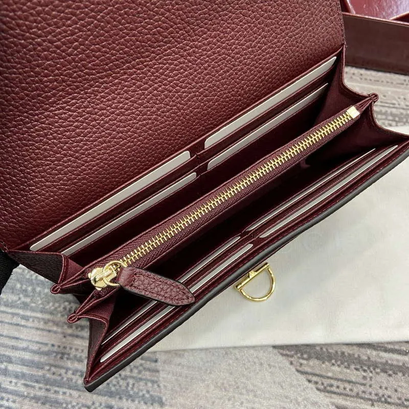 Gucci 828147 Gucci Softbit Continental Wallet Ancora red