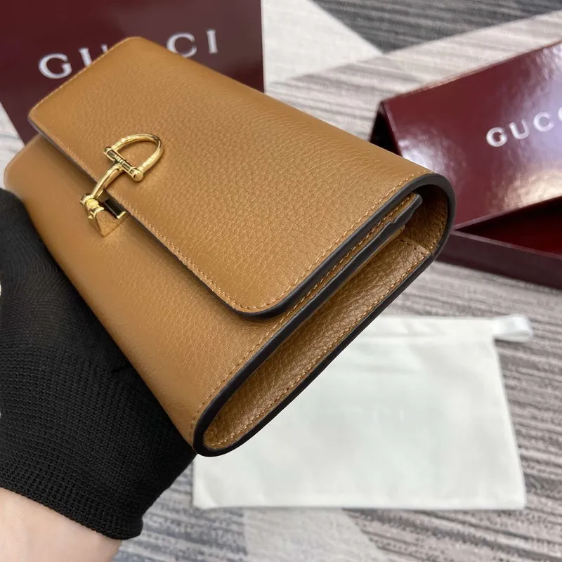 Gucci 828147 Gucci Softbit Continental Wallet Brown