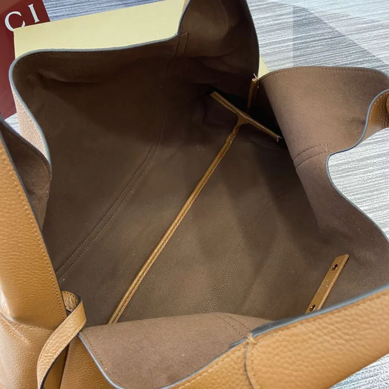 Gucci 837466 Gucci Softbit Maxi Shoulder Bag Brown