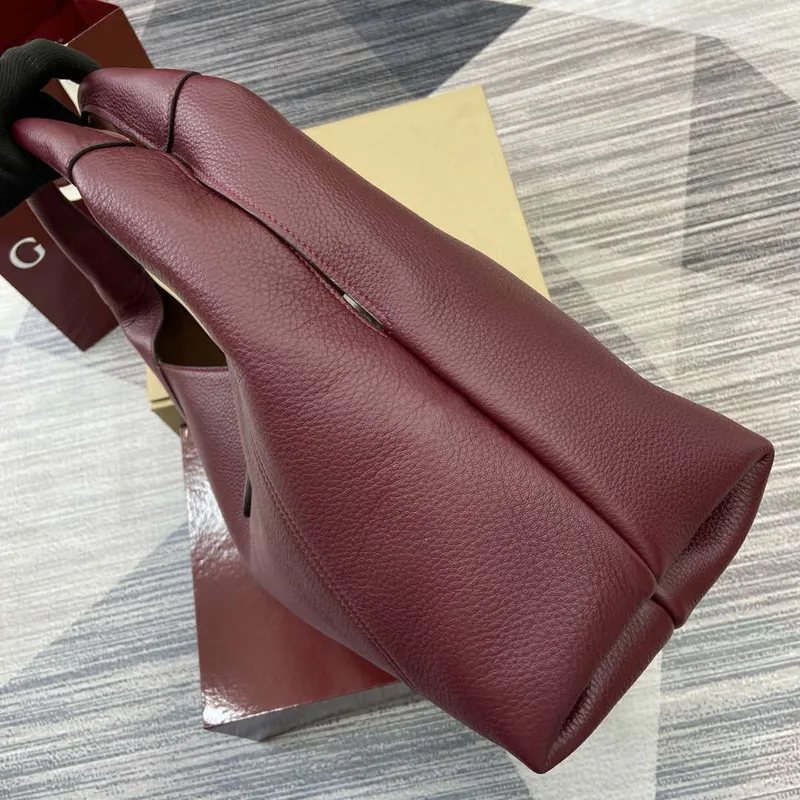 Gucci 837466 Gucci Softbit Maxi Shoulder Bag Ancora Red