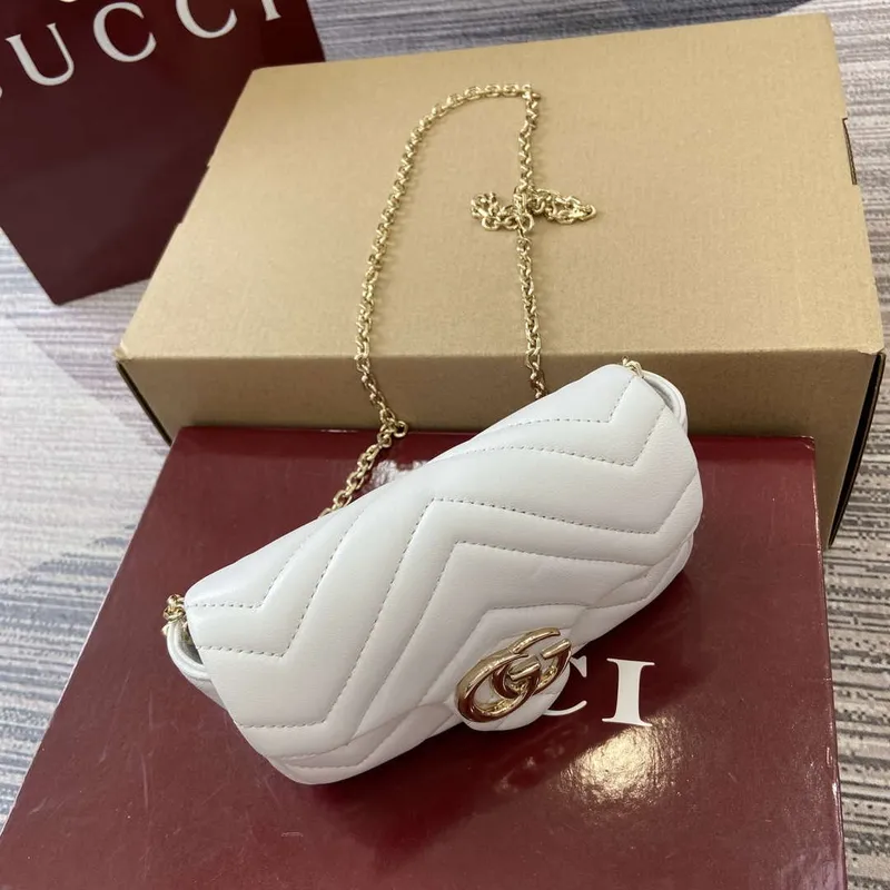 Gucci 841290 GG Marmont Mini Shoulder Bag White