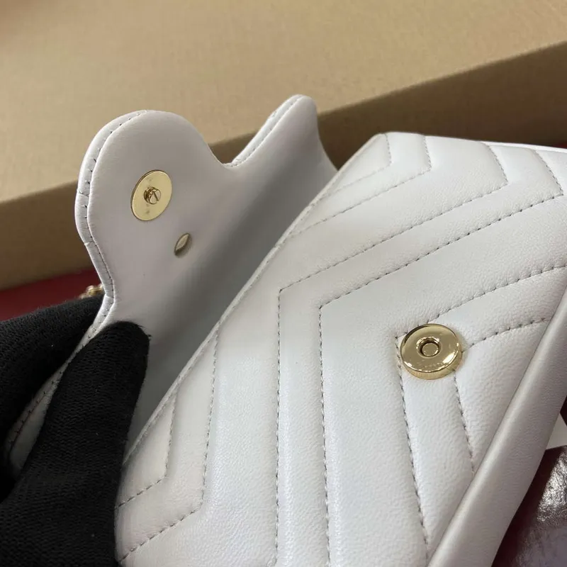 Gucci 841290 GG Marmont Mini Shoulder Bag White