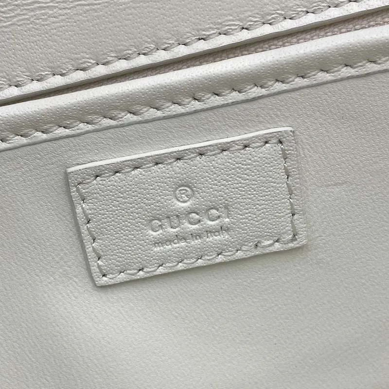 Gucci 827750 Gucci Bamboo Diva Medium Bag White