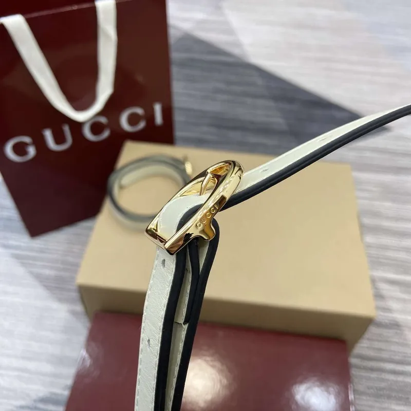 Gucci 833665 Gucci 73 Small Bucket Bag White Leather