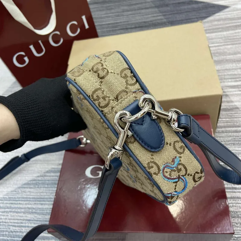 Gucci 817771 Small Embroidered Snake Crossbody Bag Apricot cloth