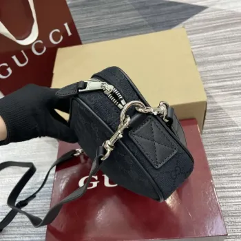 Gucci 834802 GG Canvas Small Crossbody Bag Black
