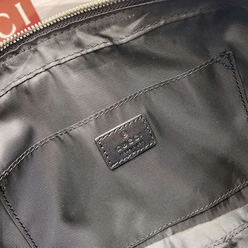 Gucci 834802 GG Canvas Small Crossbody Bag Black