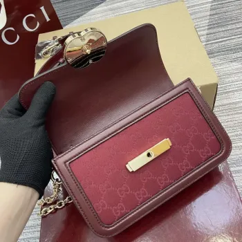 Gucci 826761 Gucci Go Small Shoulder Bag Red