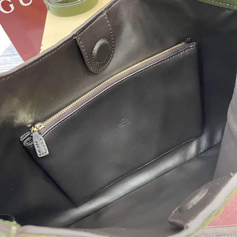 Gucci 834981 Gucci B medium Shoulder Bag Dark green