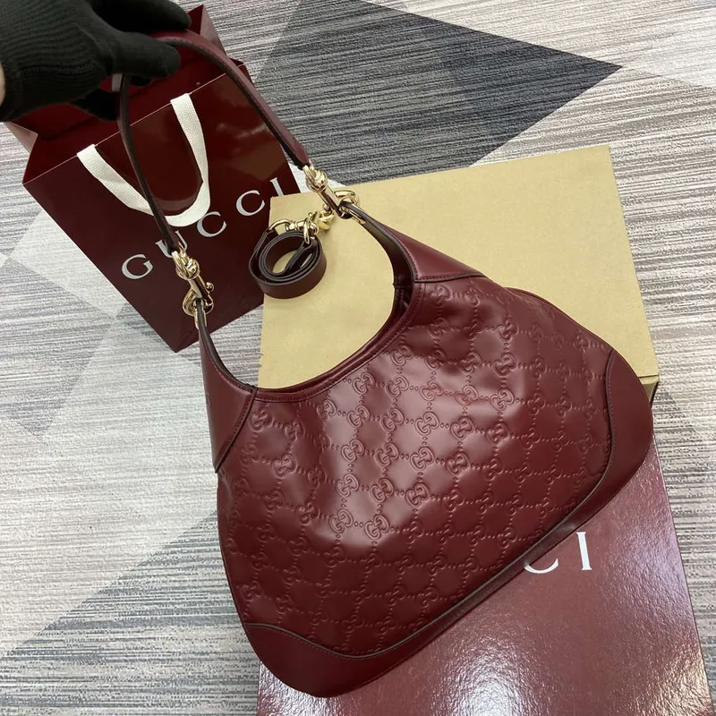 Gucci 834981 Gucci B medium Shoulder Bag Red Leather