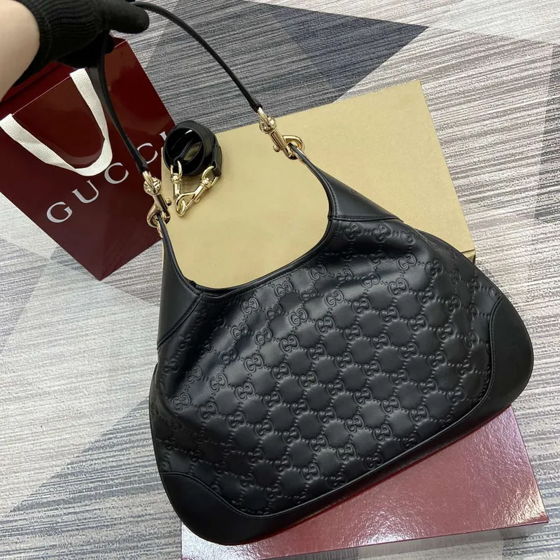 Gucci 834981 Gucci B medium Shoulder Bag Black