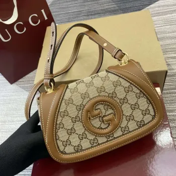 Gucci 815700 Gucci Blondie mini shoulder bag Beige dark brown canvas