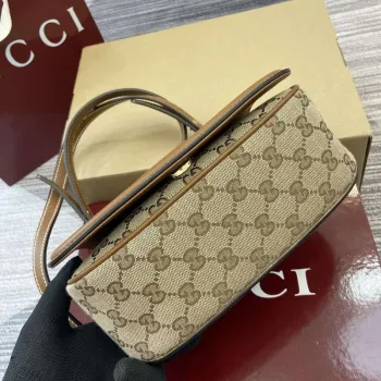 Gucci 815700 Gucci Blondie mini shoulder bag Beige dark brown canvas