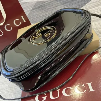 Gucci 815719 Gucci Blondie Medium top handle bag Patent Leather Black