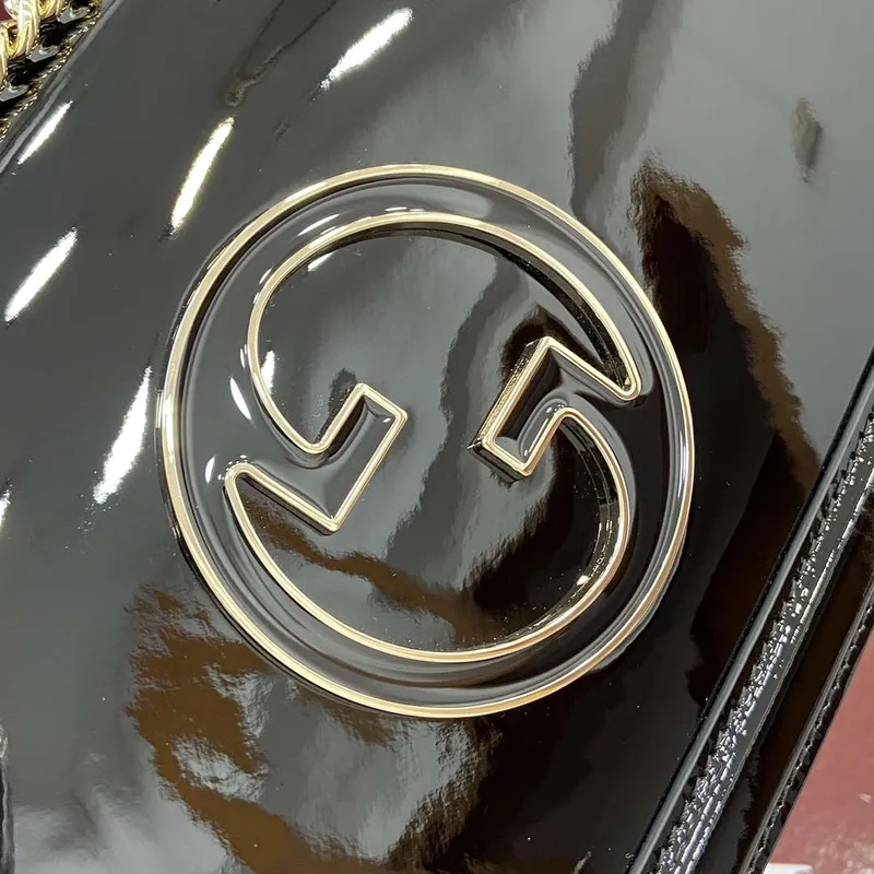 Gucci 815715 Gucci Blondie small shoulder bag Patent Leather Black