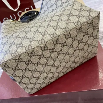 Gucci 815103 GG Emblem bucket bag Beige and Black