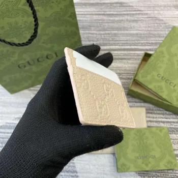 Gucci 815883 GG Emblem card case Beige Leather