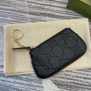 Gucci 815891 GG Emblem Purse wallet Black