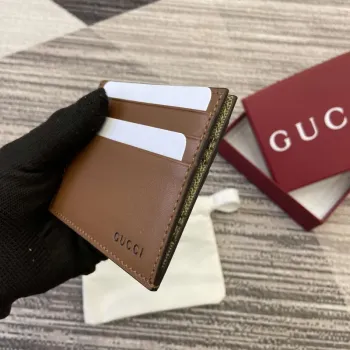 Gucci 818952 GG Emblem card case Brown Leather