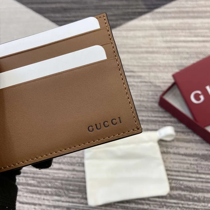 Gucci 818952 GG Emblem card case Brown Leather