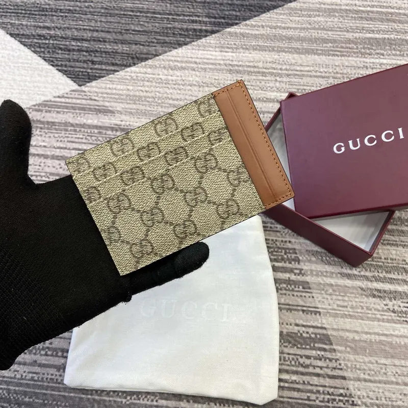 Gucci 821208 GG Emblem card case Beige and dark brown