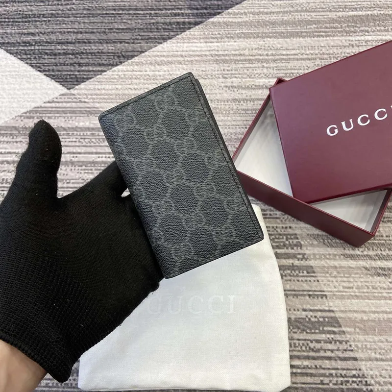 Gucci 821209 GG Emblem bi fold card case Black