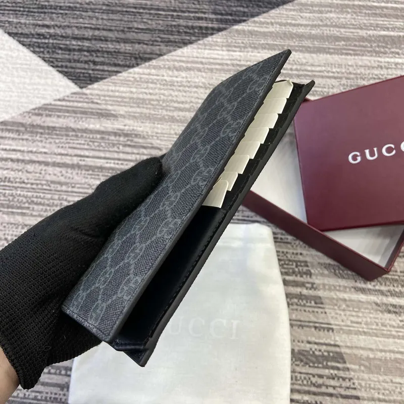Gucci 821213 GG Emblem Black mini wallet