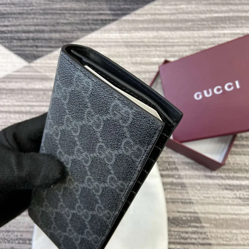Gucci 821213 GG Emblem Black mini wallet