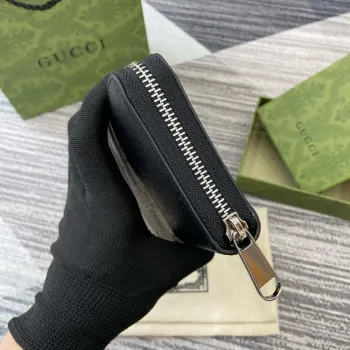 Gucci GG Emblem Black and  Beige 821803 mini wallet
