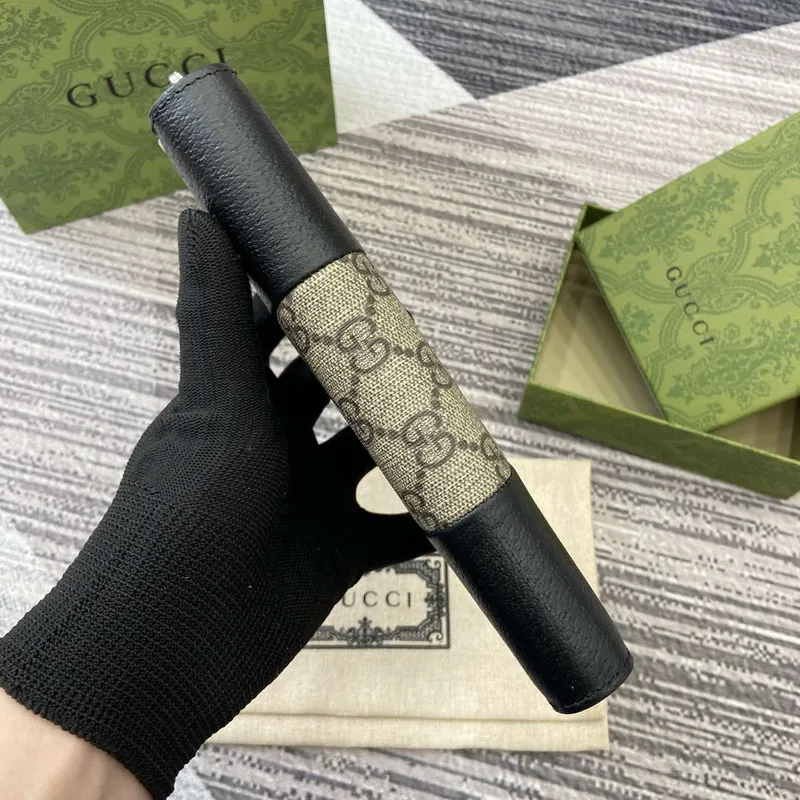 Gucci GG Emblem Black and  Beige 821803 mini wallet