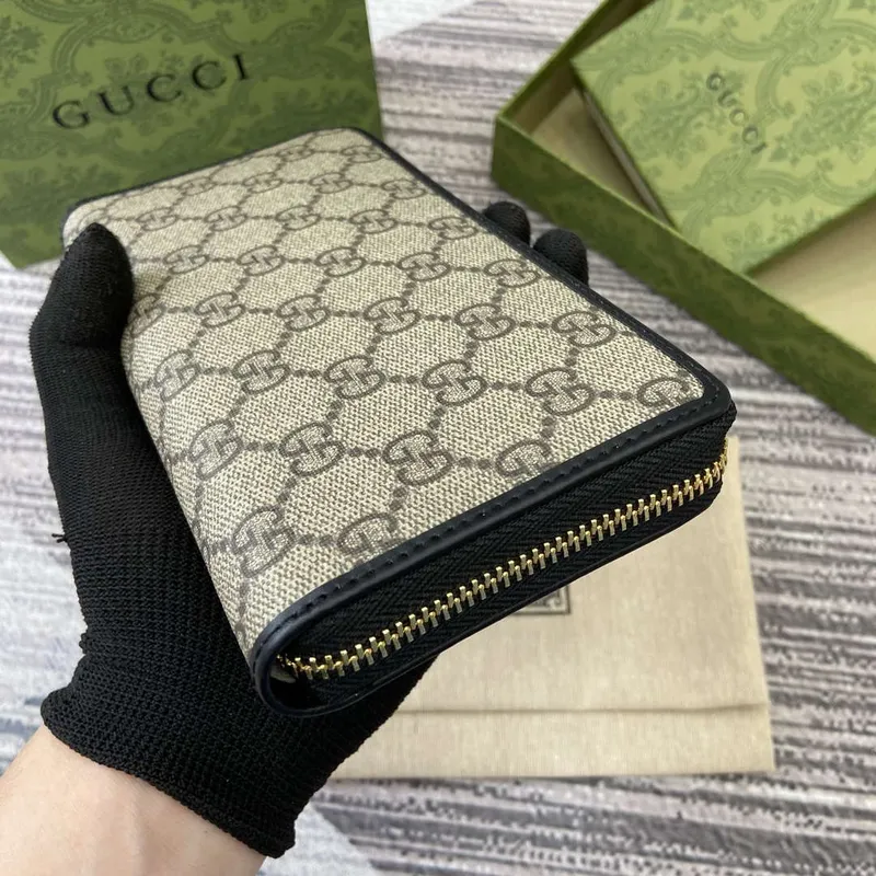 Gucci 821803 GG Emblem Beige and Black mini wallet