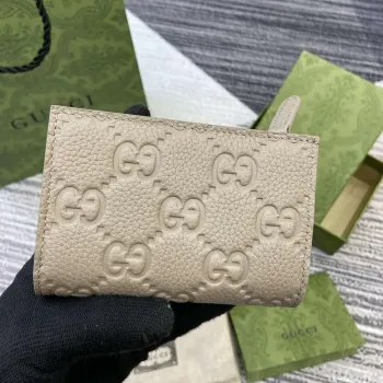 Gucci 815874 GG Emblem Medium wallet Taupe