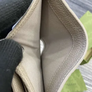 Gucci 815874 GG Emblem Medium wallet Taupe