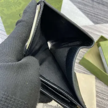 Gucci 815874 GG Emblem Medium wallet Black