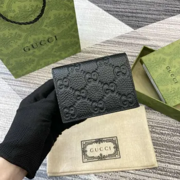 Gucci 815901 GG Emblem mini wallet Black