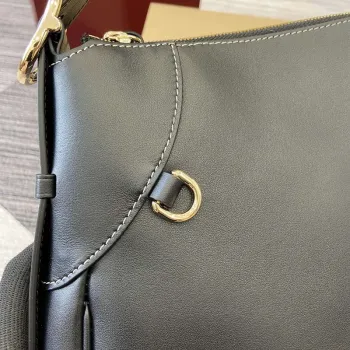 Gucci 815217 GG Emblem Large shoulder bag Black