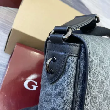 Gucci 821154 GG Emblem medium crossbody bag Black