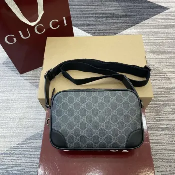 Gucci 821155 GG Emblem small crossbody bag Black