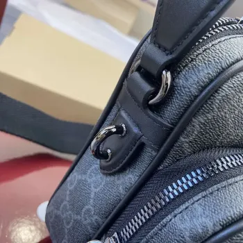 Gucci 821160 GG Emblem medium crossbody bag Black