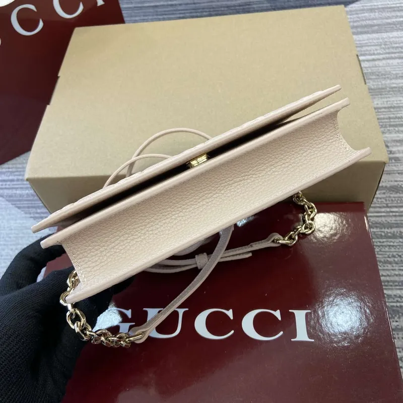 Gucci 818705 GG Emblem super mini shoulder bag Beige