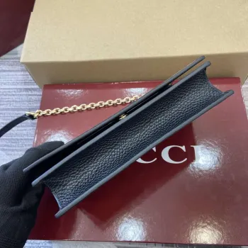 Gucci 818705 GG Emblem super mini shoulder bag Black