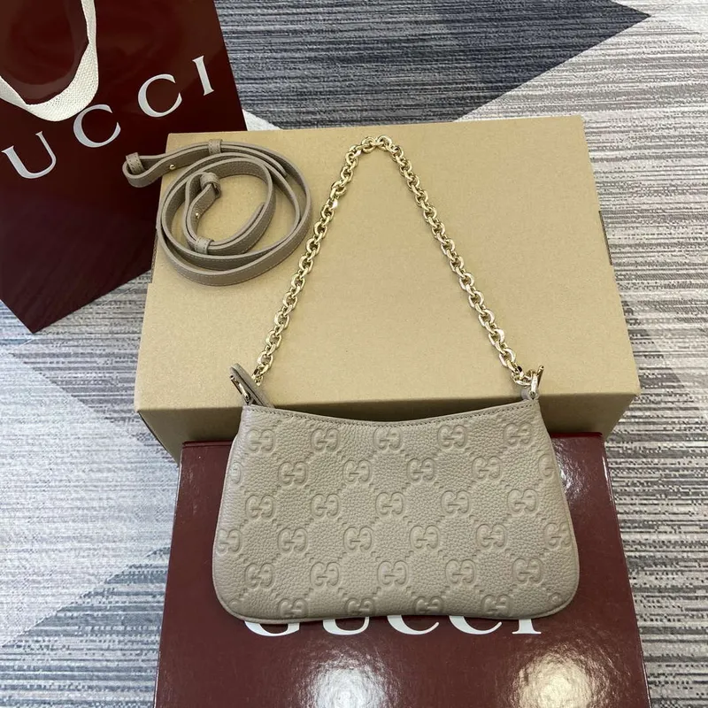 Gucci 815278 GG Emblem super mini bag Apricot