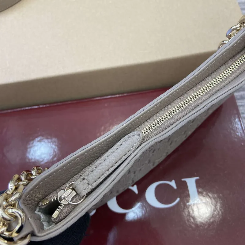 Gucci 815278 GG Emblem super mini bag Apricot