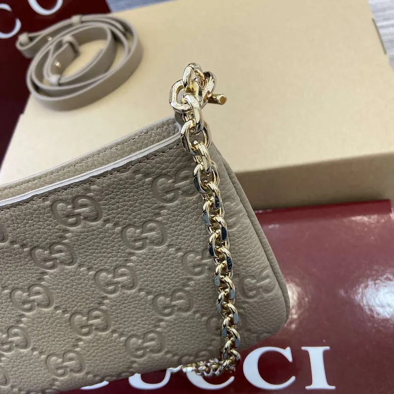 Gucci 815278 GG Emblem super mini bag Apricot