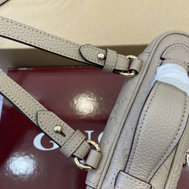 Gucci 815949 GG Emblem super mini bag Apricot