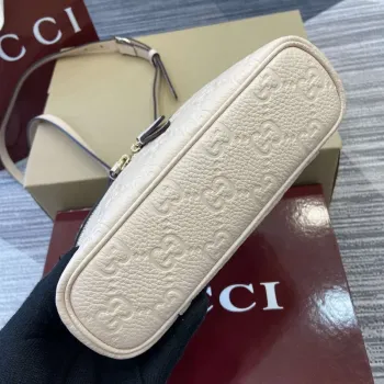 Gucci 815949 GG Emblem super mini bag Beige